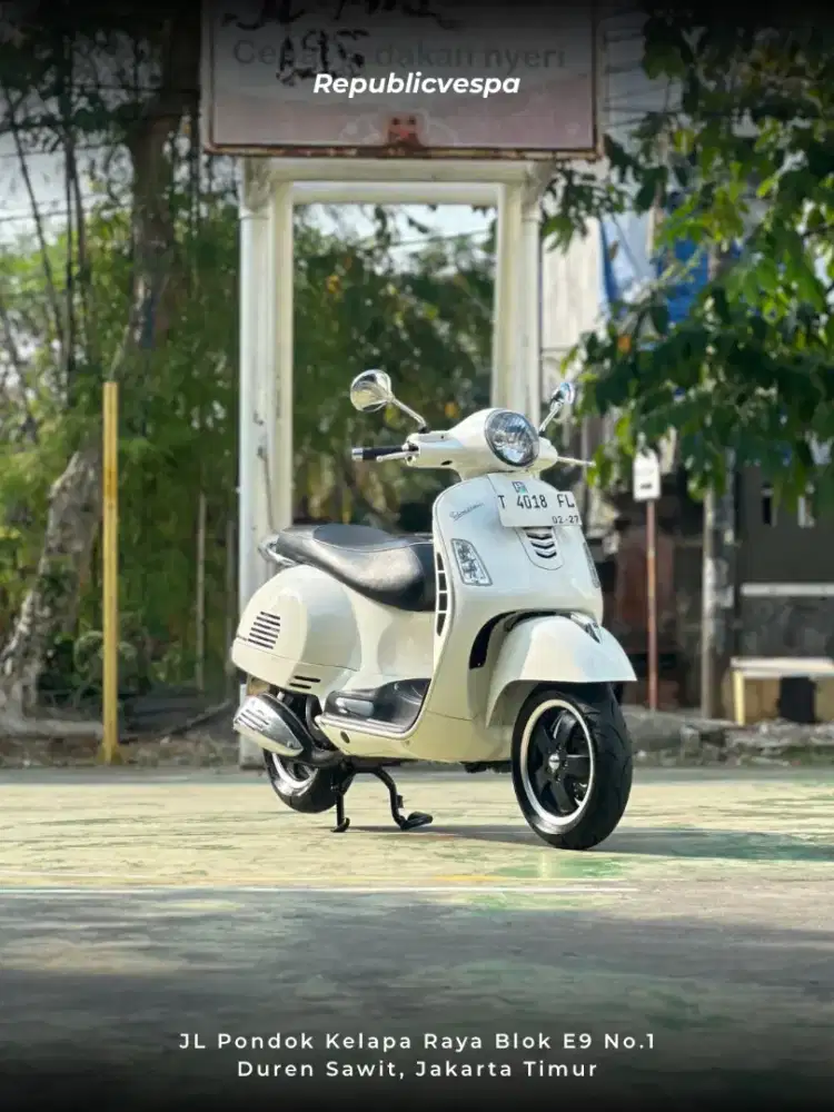 DIJUAL CEPAT VESPA GTS 150 3VIE TAHUN 2016 PERFECT CONDITION