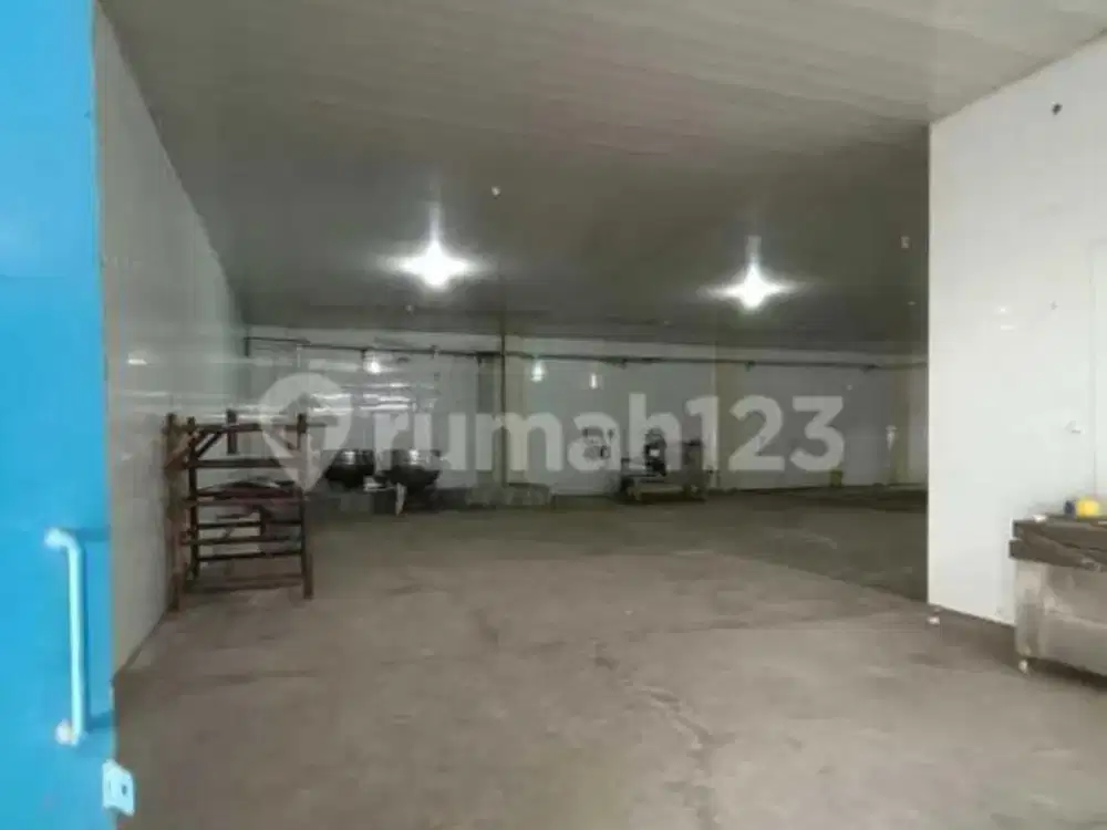 Disewakan Gudang Zona Industri Lokasi Strategis Banjarsari,Solo Luas 1220m2