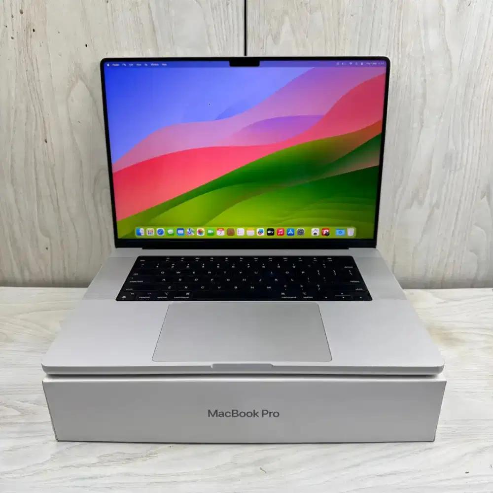Macbook Air M2 Ram 8 Ssd 256 Layar 13 inch Starlight Full set
