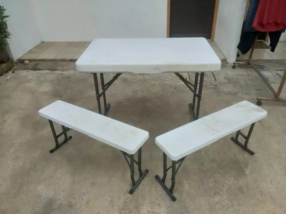 Meja Portable (Krisbow)