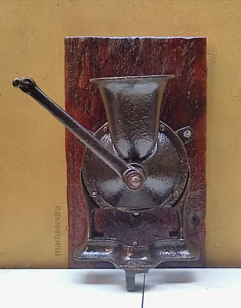 Gilingan kopi made in london antik vintage jadul kuno