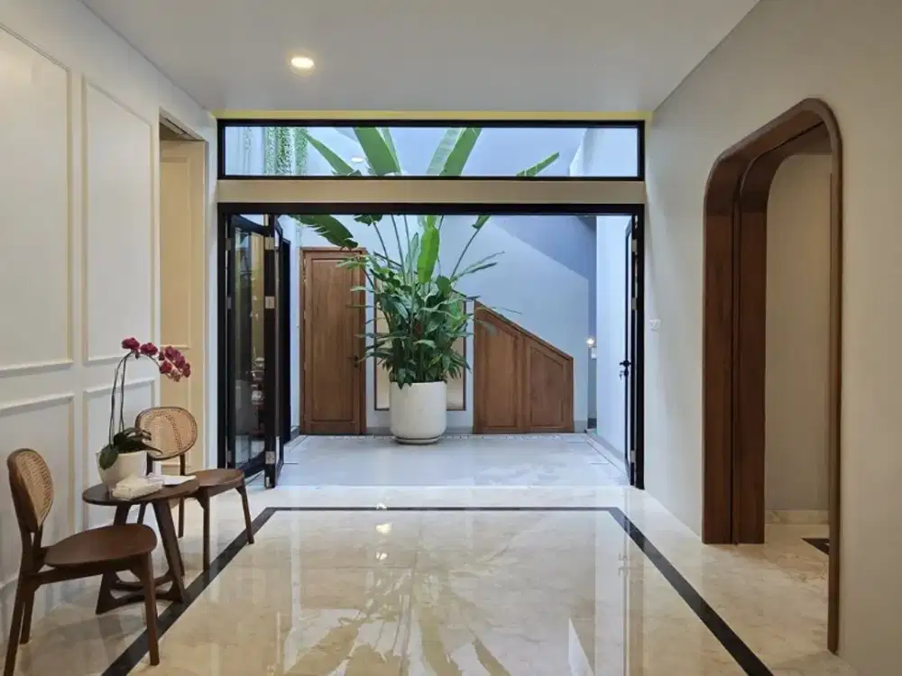 Rumah lokasi sangat strategis di Kebayoran Baru Jakarta Selatan