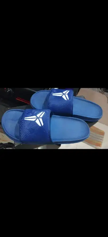 Jual sandal nike kobe...beli d hoopz...