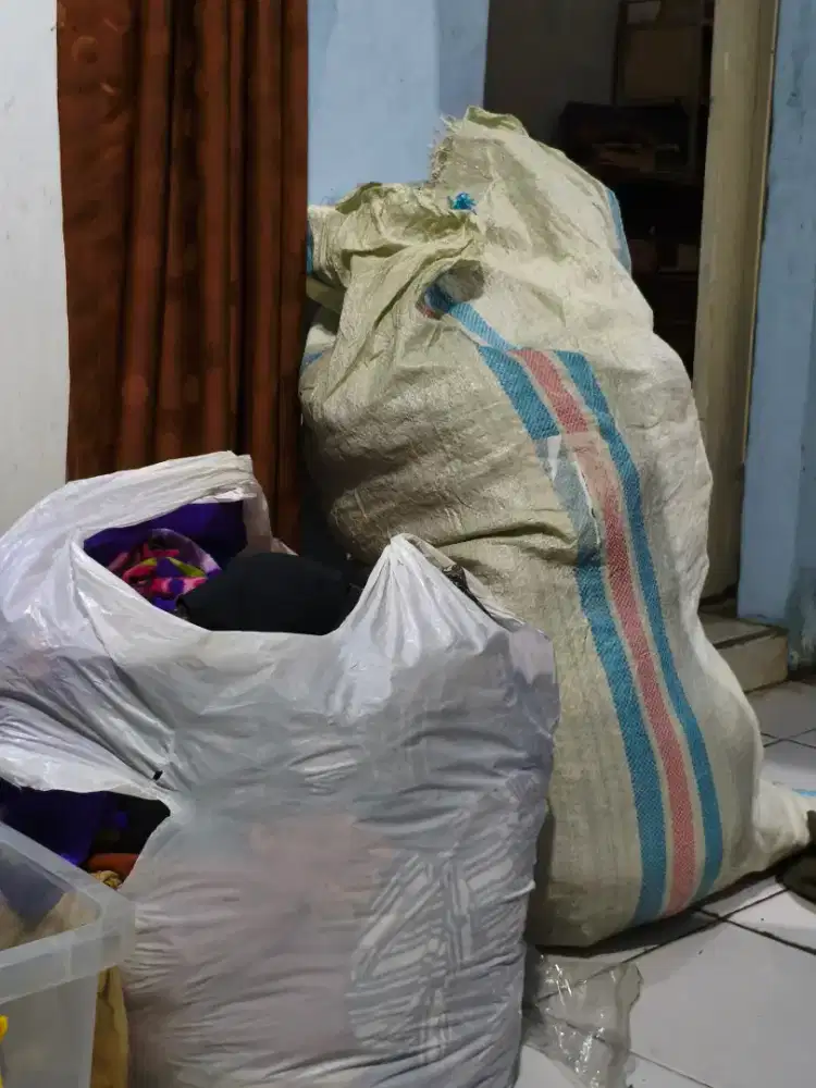 Baju bekas pria wanita