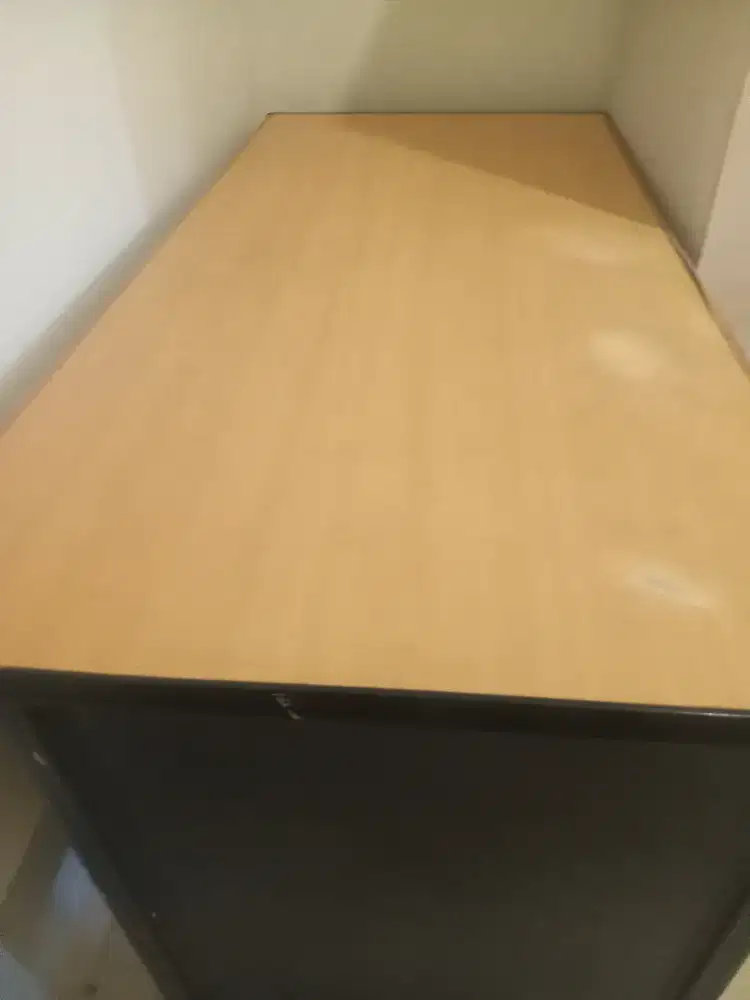 Meja kantor p154 L 74 tinggi 76 cm