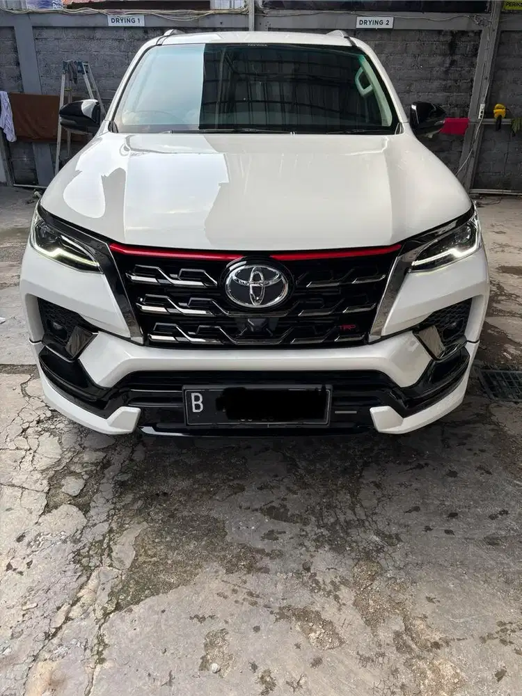 TOYOTA FORTUNER TRD SPECIAL EDITION
