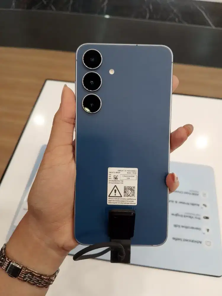 samsung galaxy s25 fe bisa cicilan cukup ktp aja bunga 0%