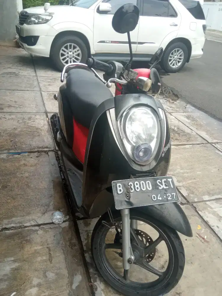 Honda scoopy th 2012