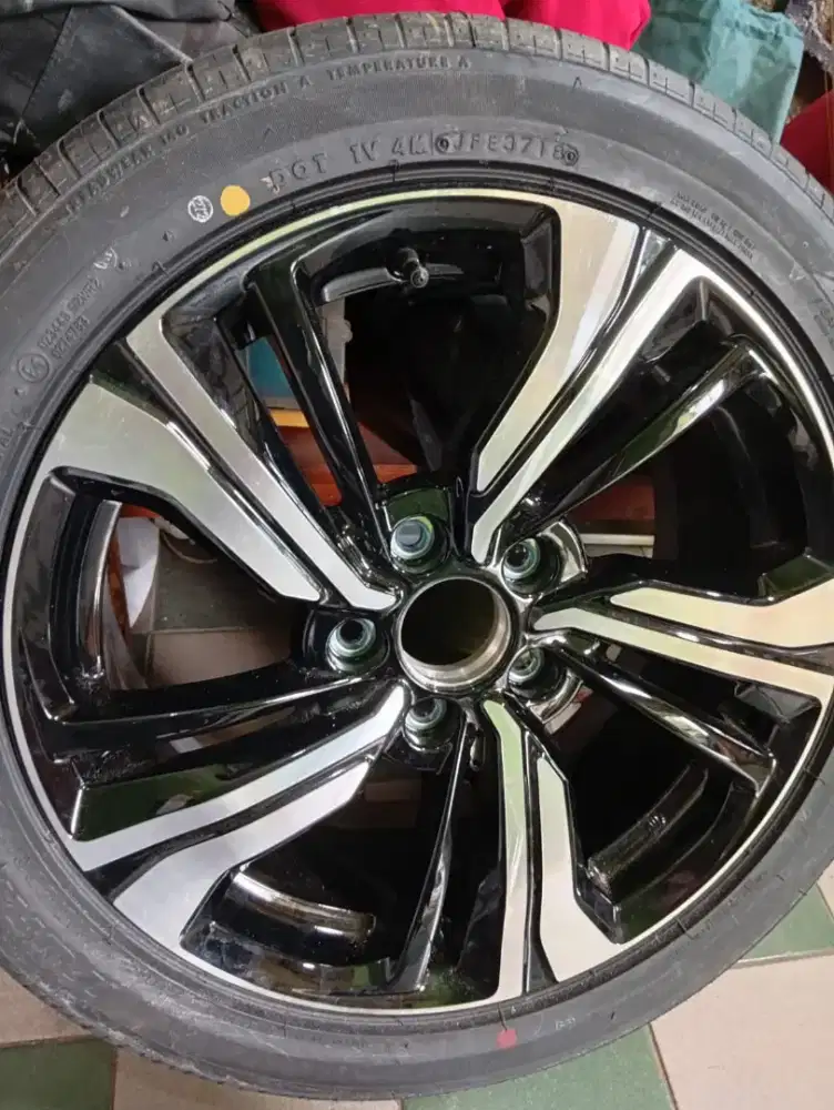 Velg plus ban R17 asli pabrikan