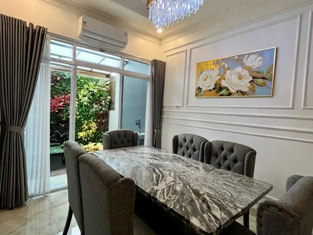 Rumah Grand Maritza 3 Lantai Full Furnished Ciracas Jakarta