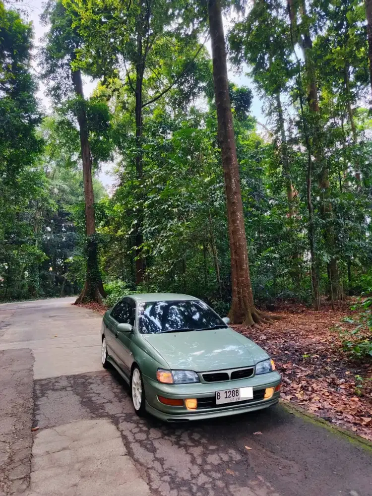 Toyota Corona Matik 2.0 Rare antik 1997 mewah