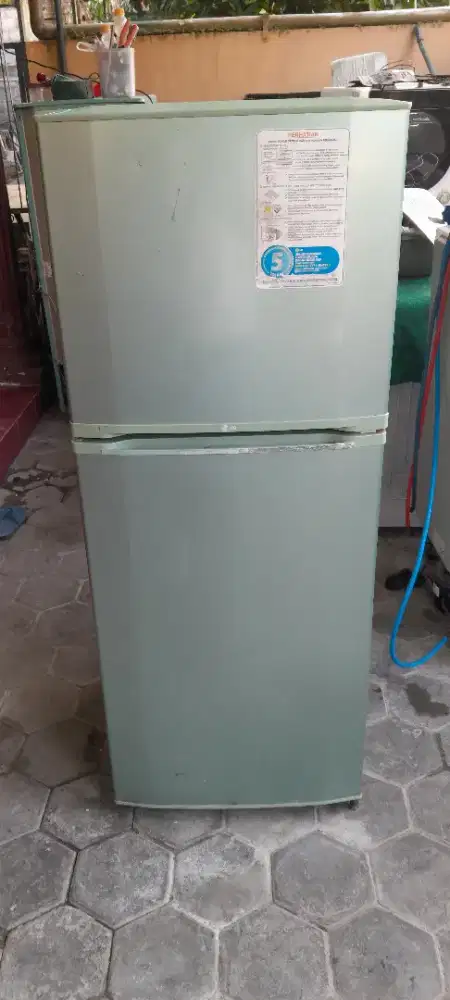 Kulkas 2 pintu LG