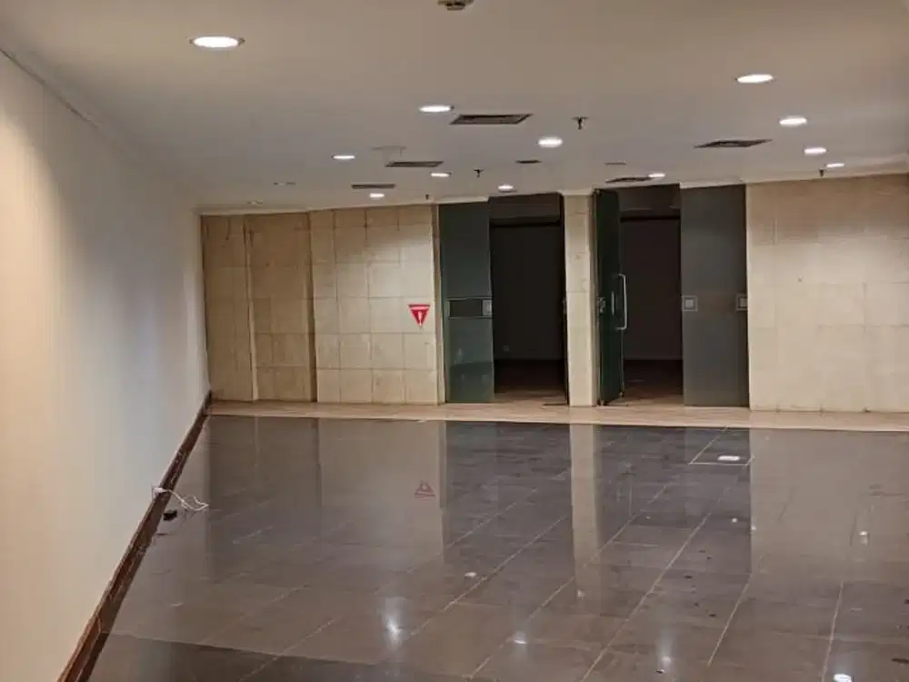 SEWA KANTOR DI JAKARTA SELATAN SUDIRMAN 227M2 FITTED 200K NEGO