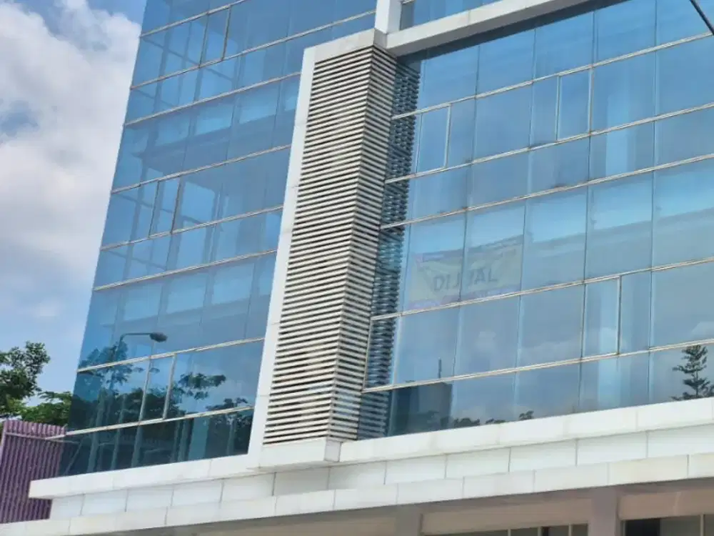 DIJUAL: Ruko Premium 4 Lantai Desain Modern di Pusat Bisnis Solo Baru
