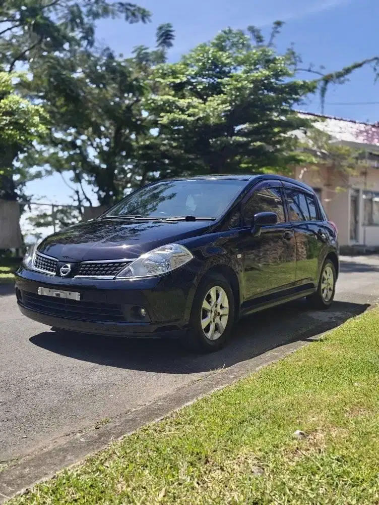 TERBAIK! NISSAN LATIO 1.8 AT 2007, ISTIMEWA! ORISINIL