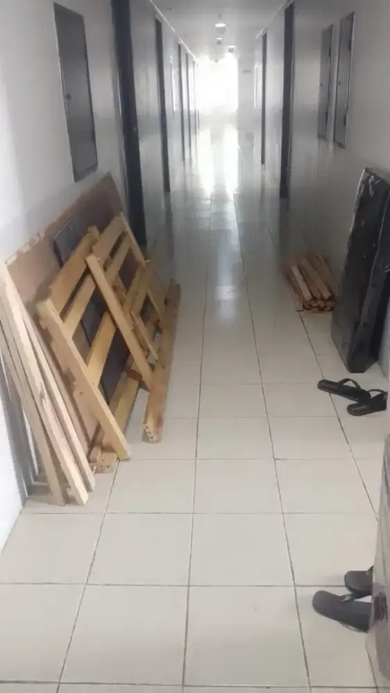 Dipan kasur bertingkat