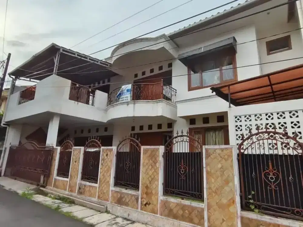 DIJUAL RUMAH MEWAH STRATEGIS di Komplek DKI Pondok Kelapa – Nego Brutal!