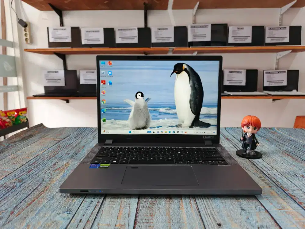 Laptop Bekas Gaming ACER TRAVELMATE P214