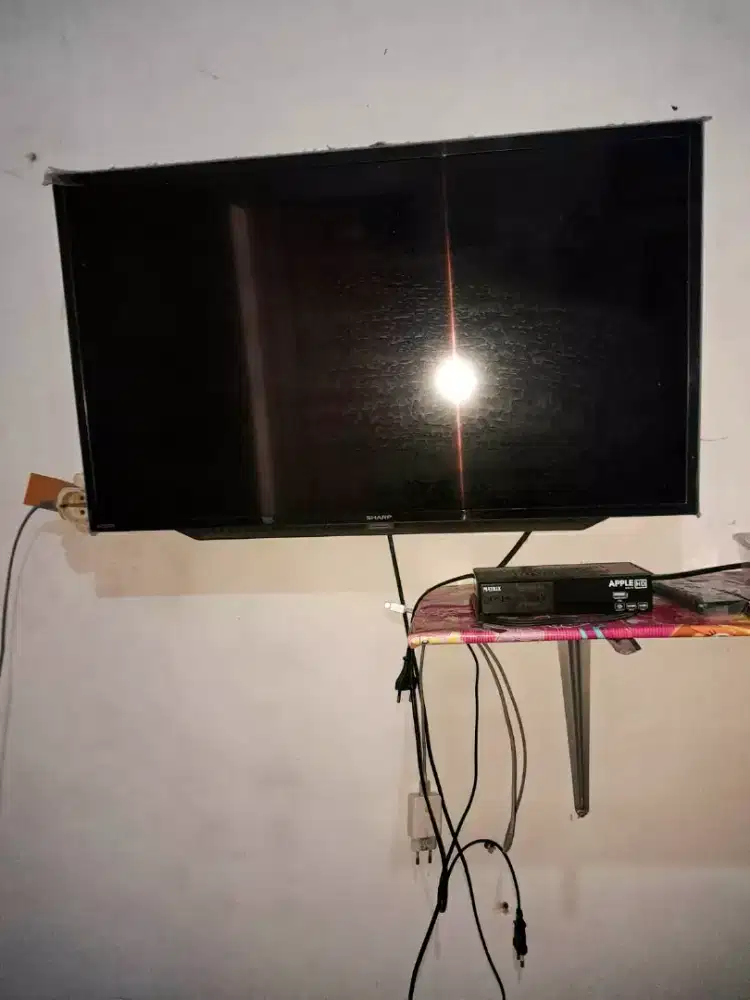 smart TV sharp aquos 32inch & set top box apple