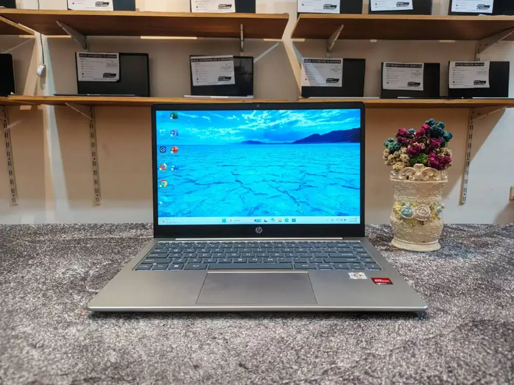 HP 14-EM0022AU AMD Athlon Silver 7120U RAM 8 GB Garansi