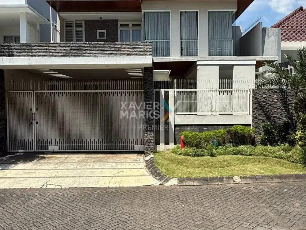 Dijual Rumah Semi Furnish Selangkah ke Pusat Kota di Istana Dieng Malang