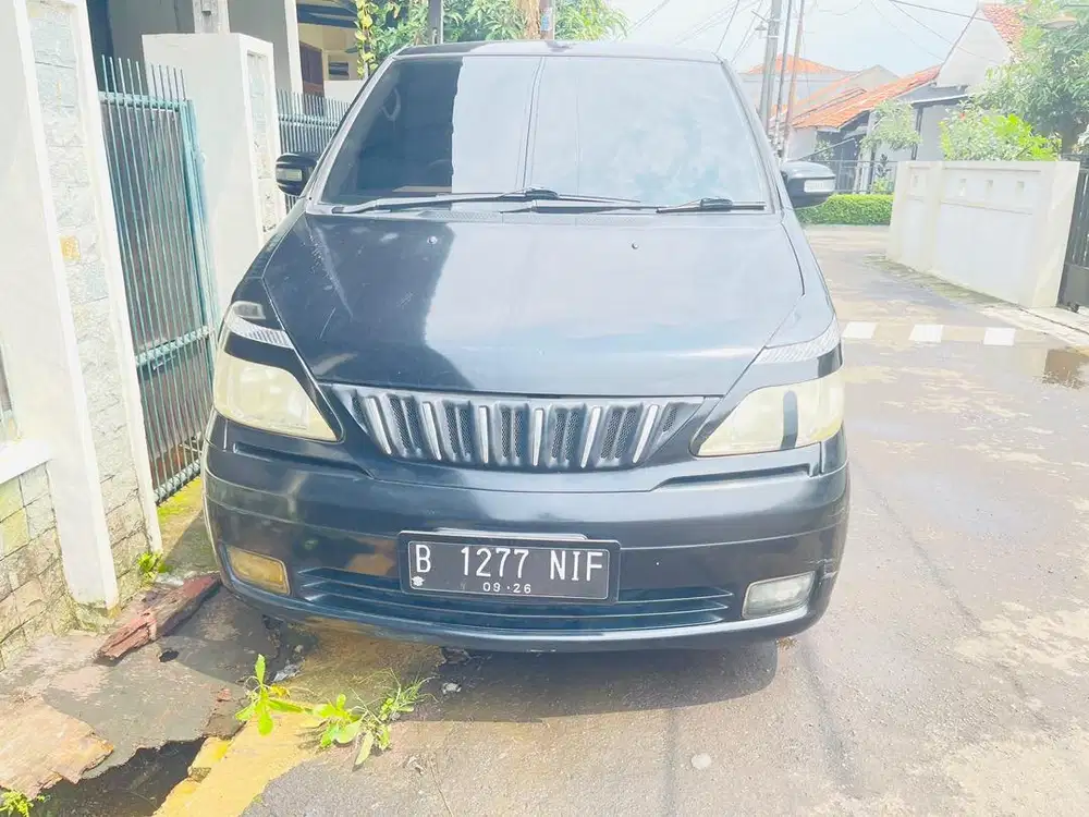 jual cepat mobil serena HWS 2011