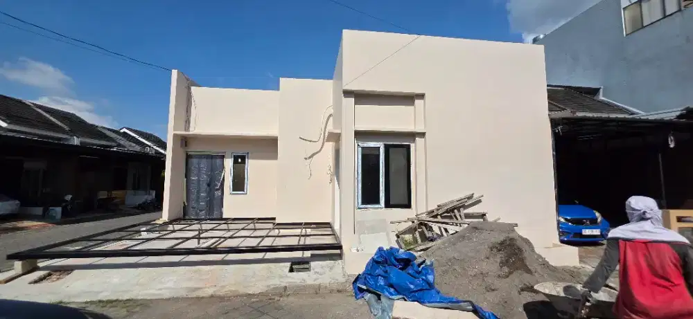 DIJUAL RUMAH SIAP HUNI • BANGUNAN BARU