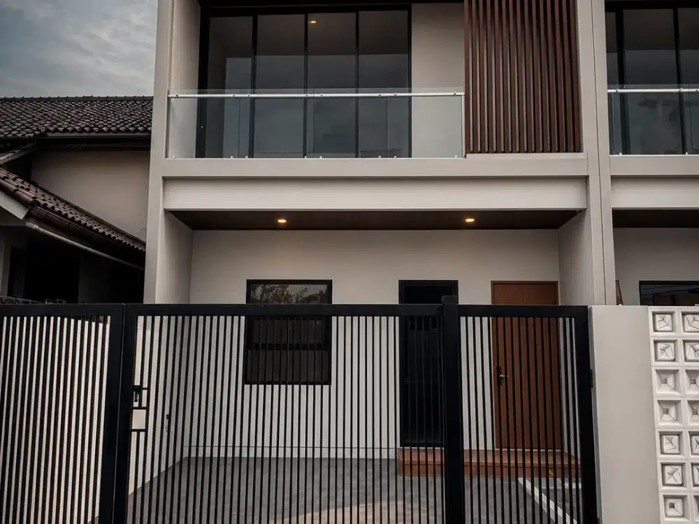 Rumah modern dengan akses super strategis langsung dekat gerbang tol