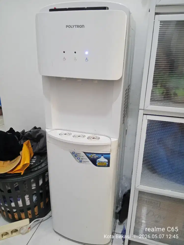 Dispenser galon bawah polytron (low watt)