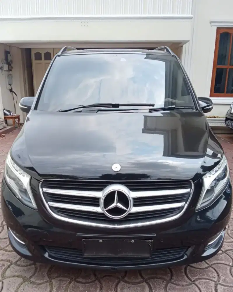 MURAH. w/ ALPHARD INTERIOR. Mercedes Benz V220d 2017 v220 d viano 2016
