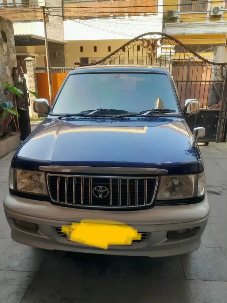 Kijang Krista 2.0 MT