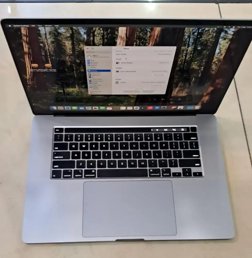 MacBook Pro 2019 16 inch i7 Ram 16 SSD 500 OS Seqioa