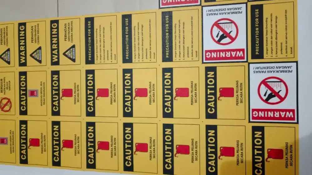 Sticker label peringatan pabrik stiker tulisan rambu larangan kantor