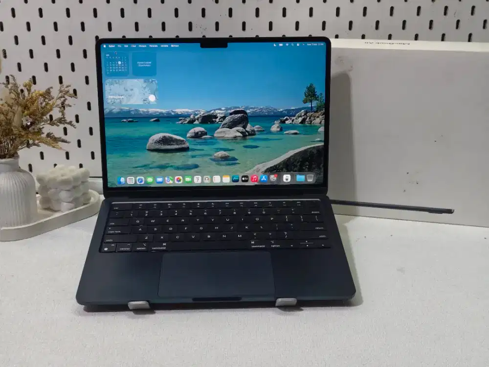 MacBook Air M2 2022 Ram 16GB ex iBox