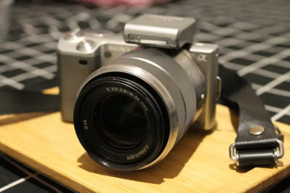 Di jual camera mirrorless sony nex 5