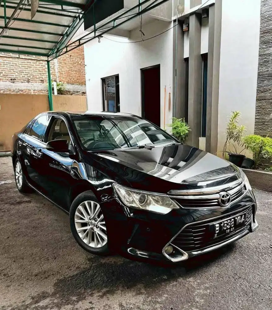 DP 12 JT Toyota New Camry V 2.5 AT 2017 Very Good condition