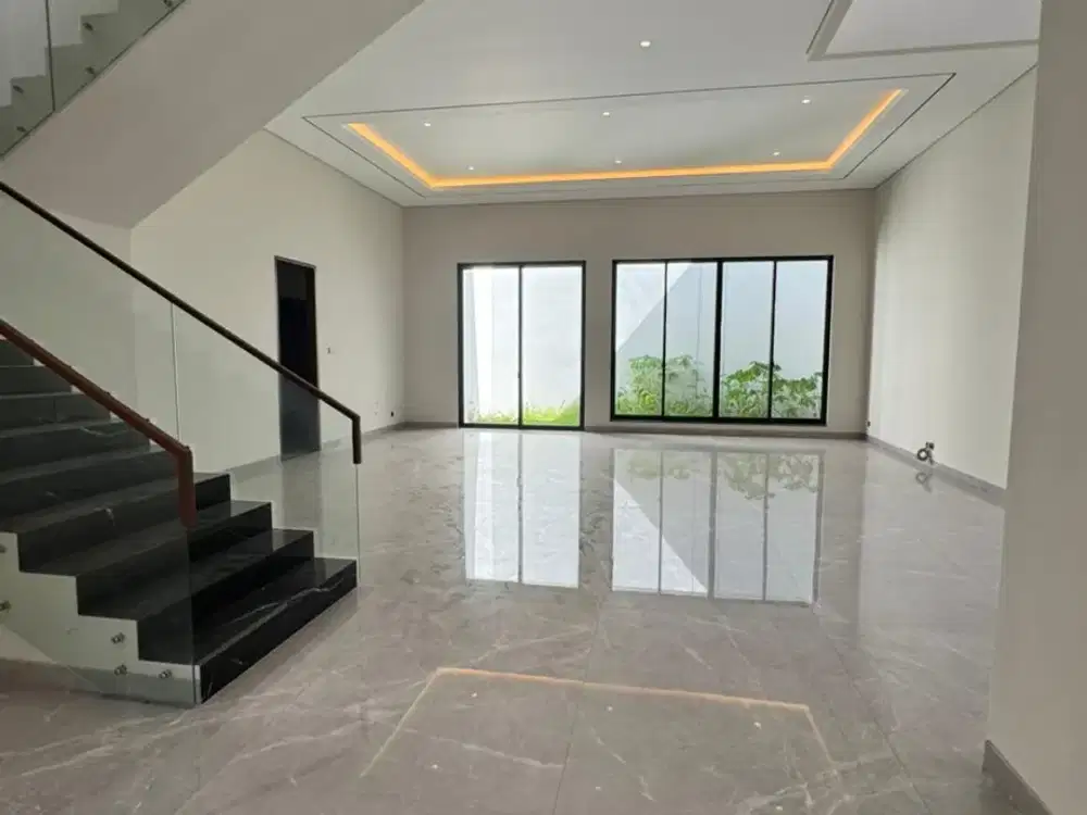 Minimalis Rumah Pakuwon Indah Baru Gress Mewah di Surabaya Barat