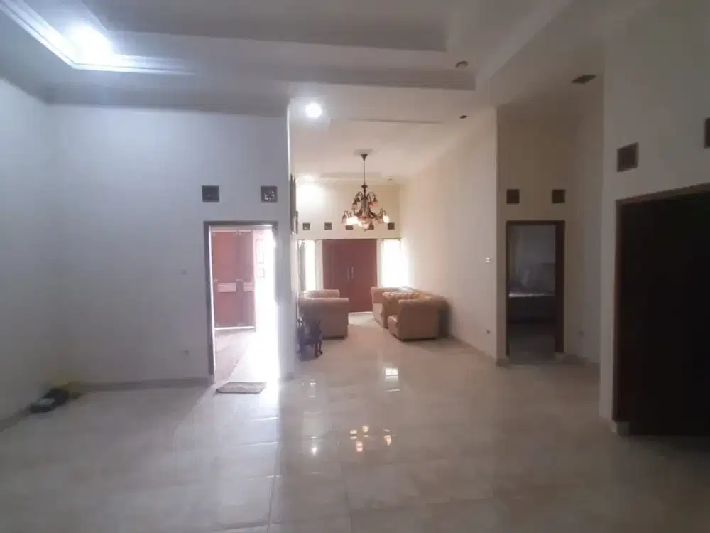 Rumah 2 LT Terawat di Taman Kopo Indah 3 Bandung