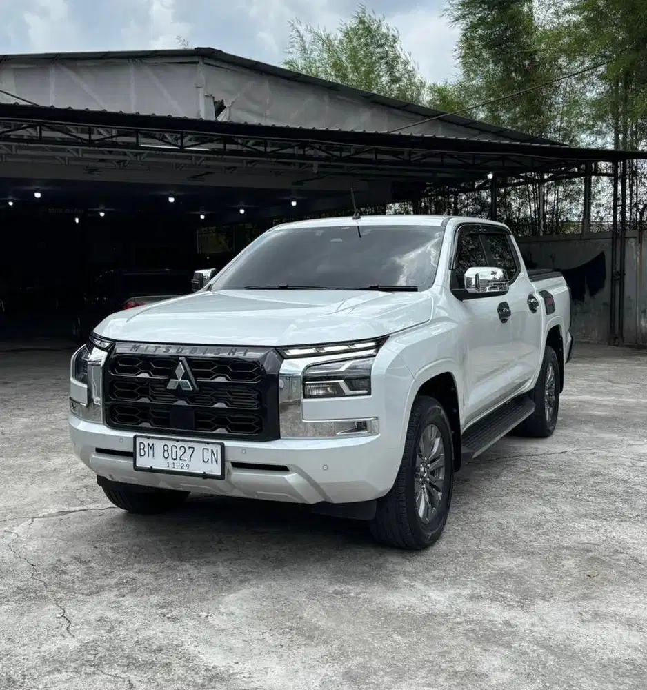 TRITON NEW ULTIMED 4X4 2024 Matic Km 53 Ribu Servis Ricord