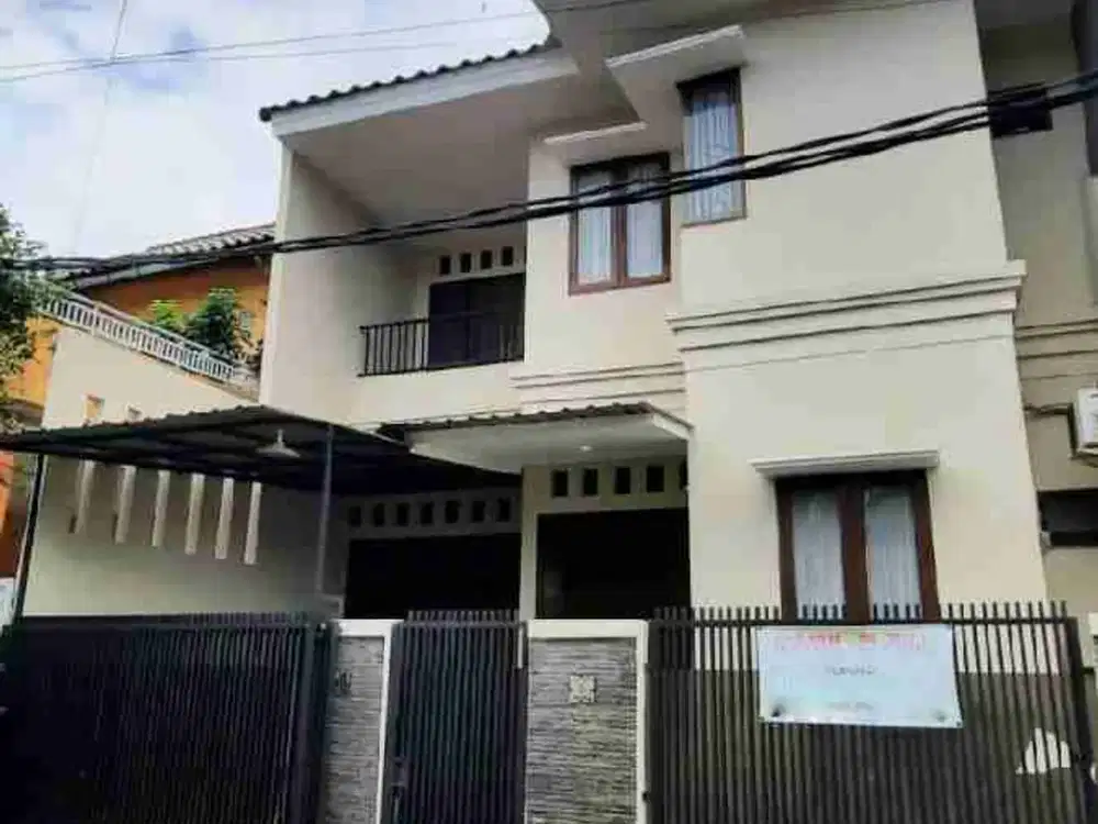 Rumah 2 Lt Bangunan Kokoh dan Terawat di dalam komplek Bintara Jaya Bekasi