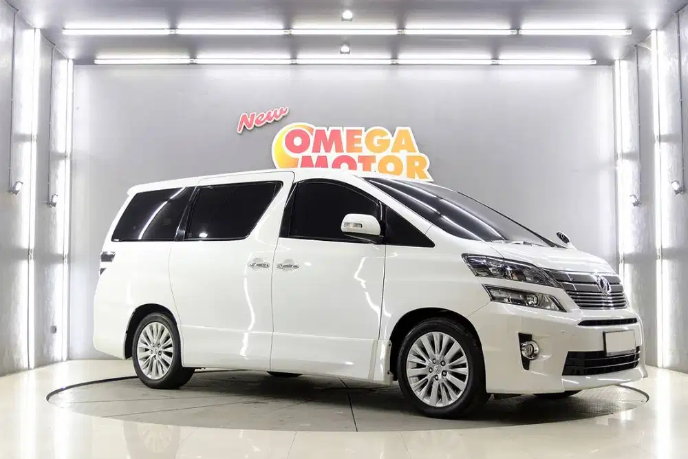 ANTIK TOYOTA VELLFIRE Z AUDIOLESS 2.4 AT TAHUN 2013
