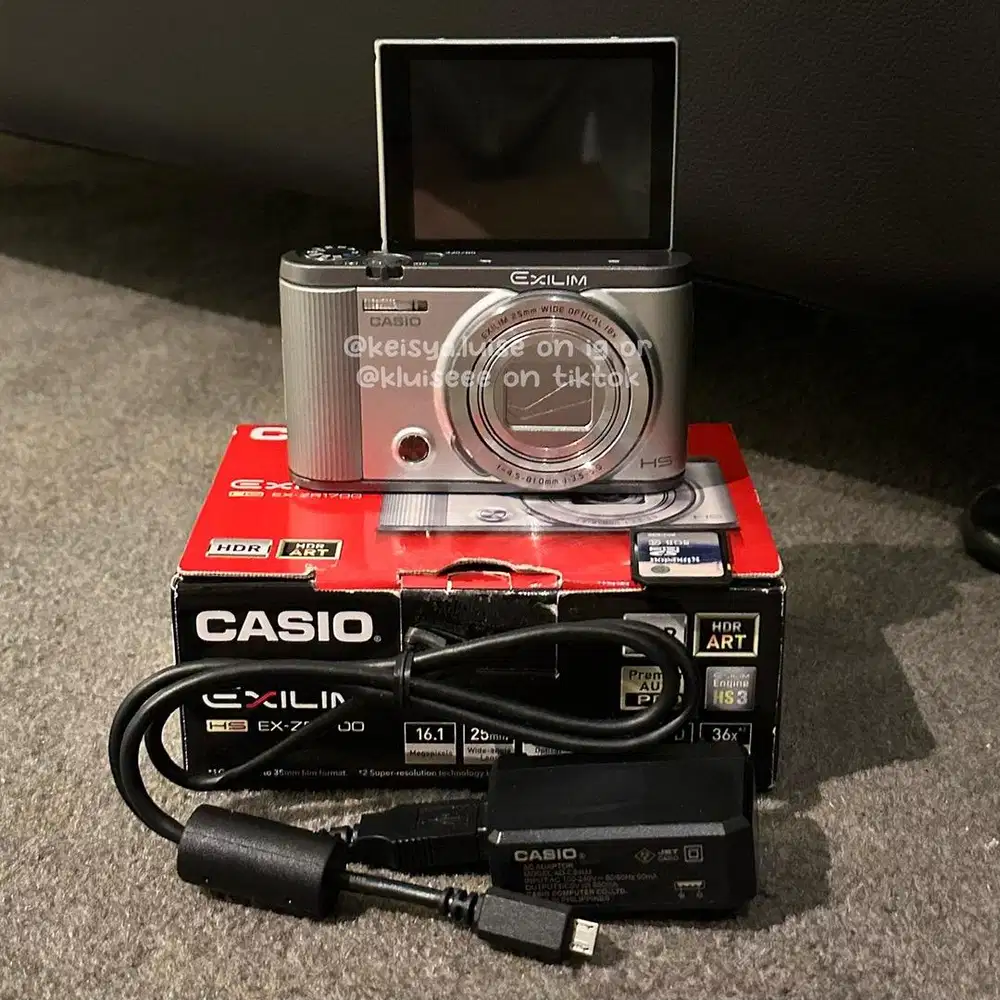 CASIO EXILIM EX-ZR1700
