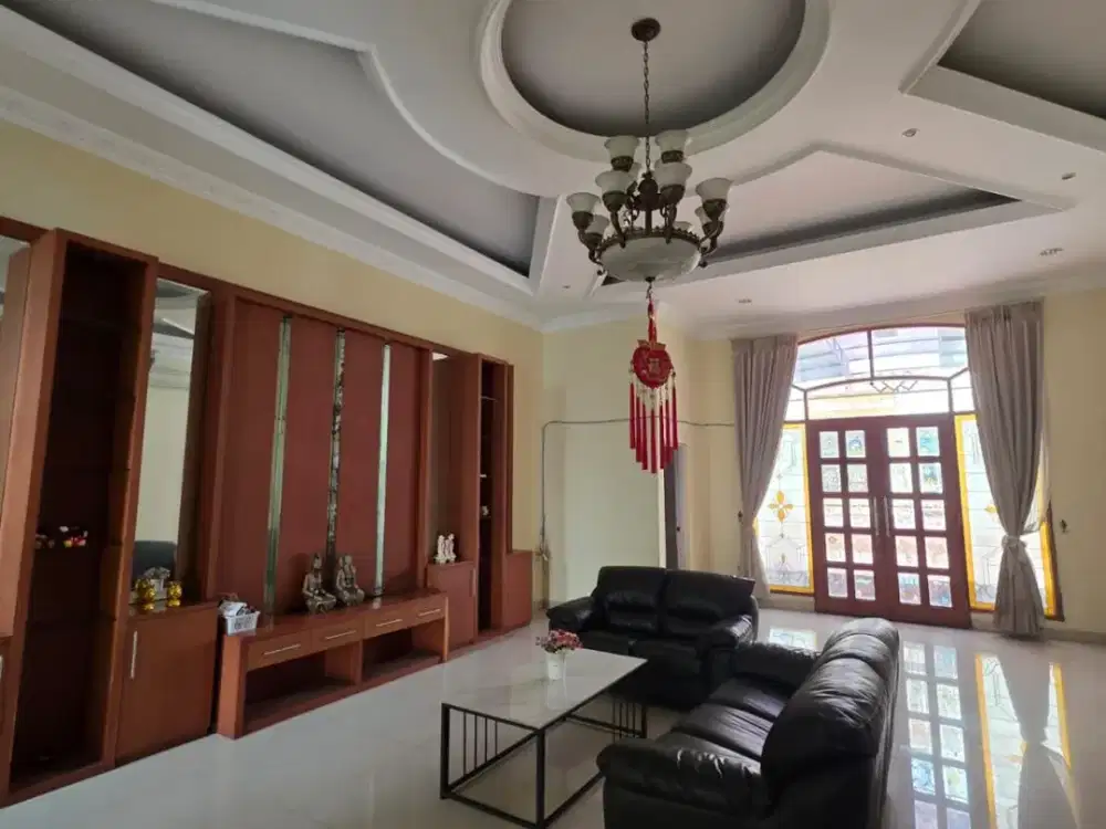 Rumah Siap Huni Full Furnish Lokasi Cendana Golf PIK Ukuran 12x25