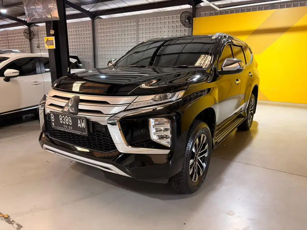 LOW KM PAJERO DAKAR 2.4 AT 2021/2022 HITAM LIKE NEW