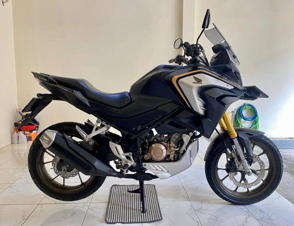 Honda CB150X CBX 150 MULUSSS Pajak Hidup Panjang