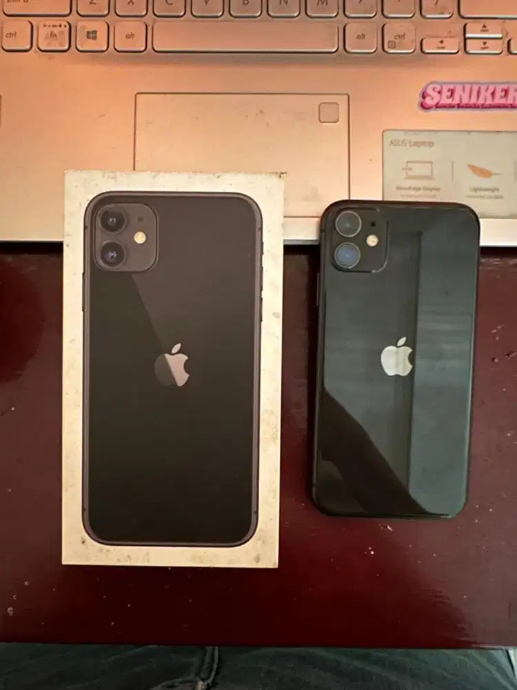 Iphone 11 64gb hitam resmi ibox