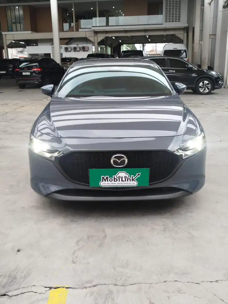 SUPER CANTIK,MAZDA 3 HB ( 2.0 SKYACTIVE G HATCHBACK ) AT/ MATIC  2024