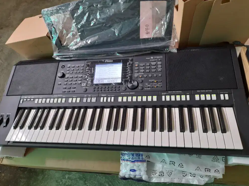 YAMAHA PSR S750 PIANO QBORD PSR S 750 SPRTI BARU JRNG PAKE KAMAR CWEKJ