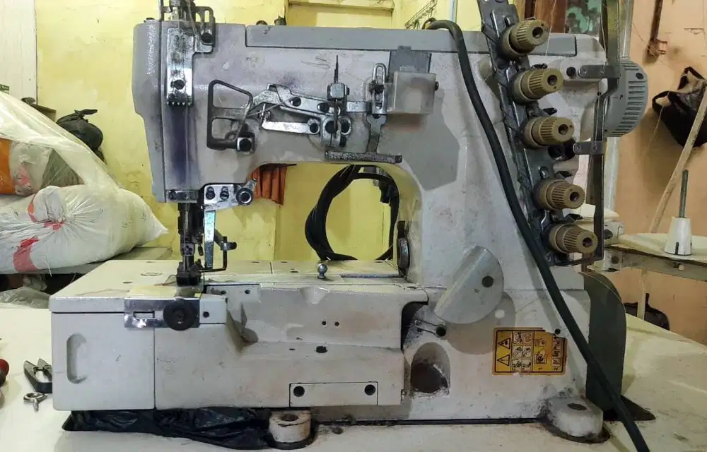 MESIN OVERDECK / MESIN KAM MERK YAMATA