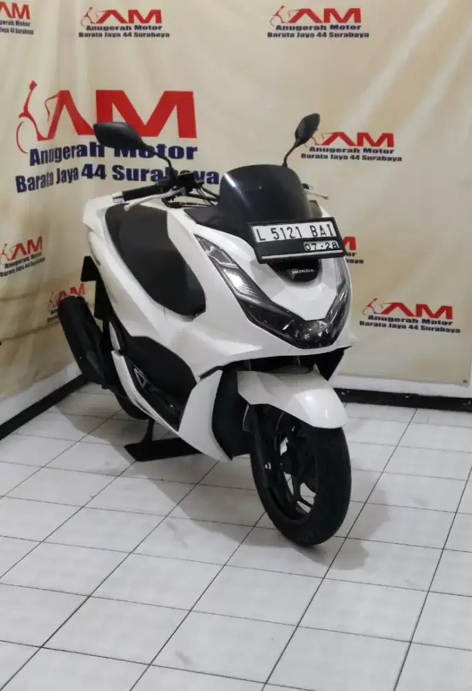 Istimewa Km 3 Ribu Honda PCX 160 CBS Tahun 2023 warna  Putih